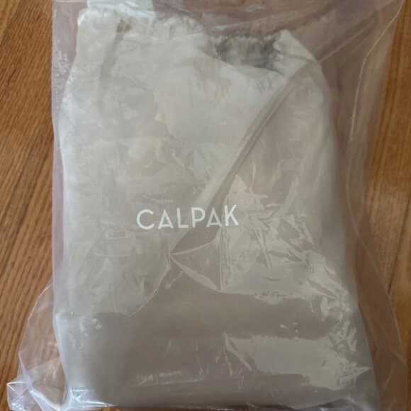 Calpak Kaya Mini Backpack in Dragonfruit NWT - Picture 5 of 8